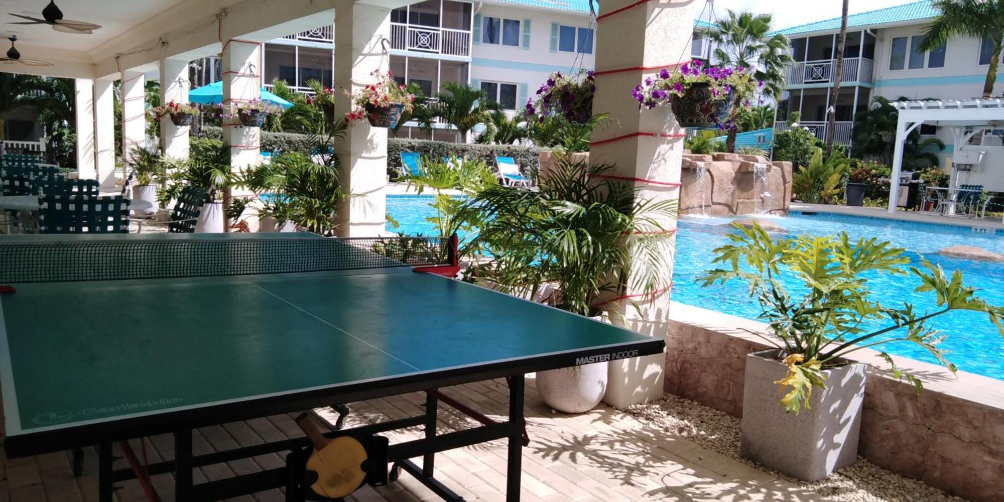 Seven Mile Beach Resort George Town Extérieur photo