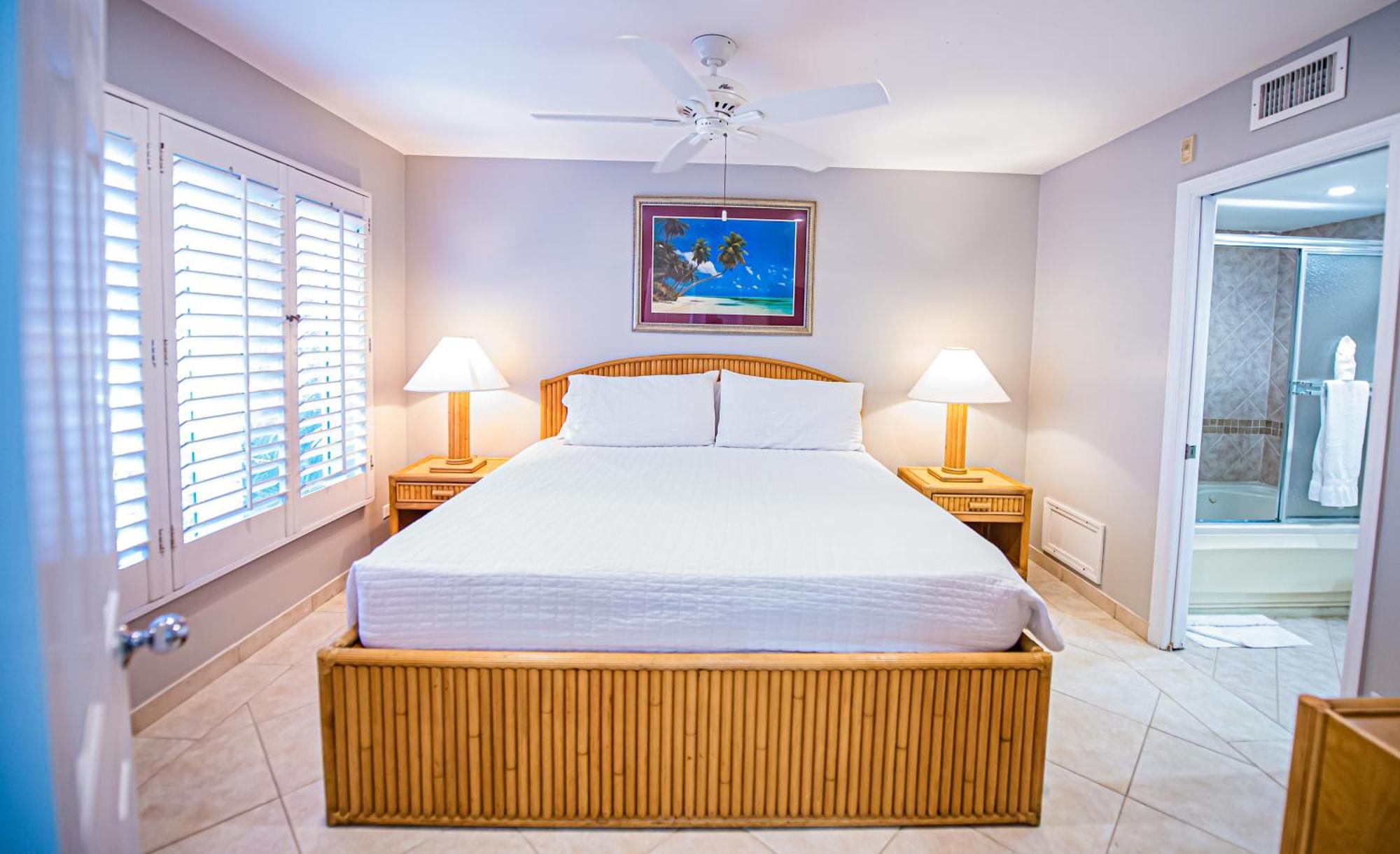 Seven Mile Beach Resort George Town Extérieur photo