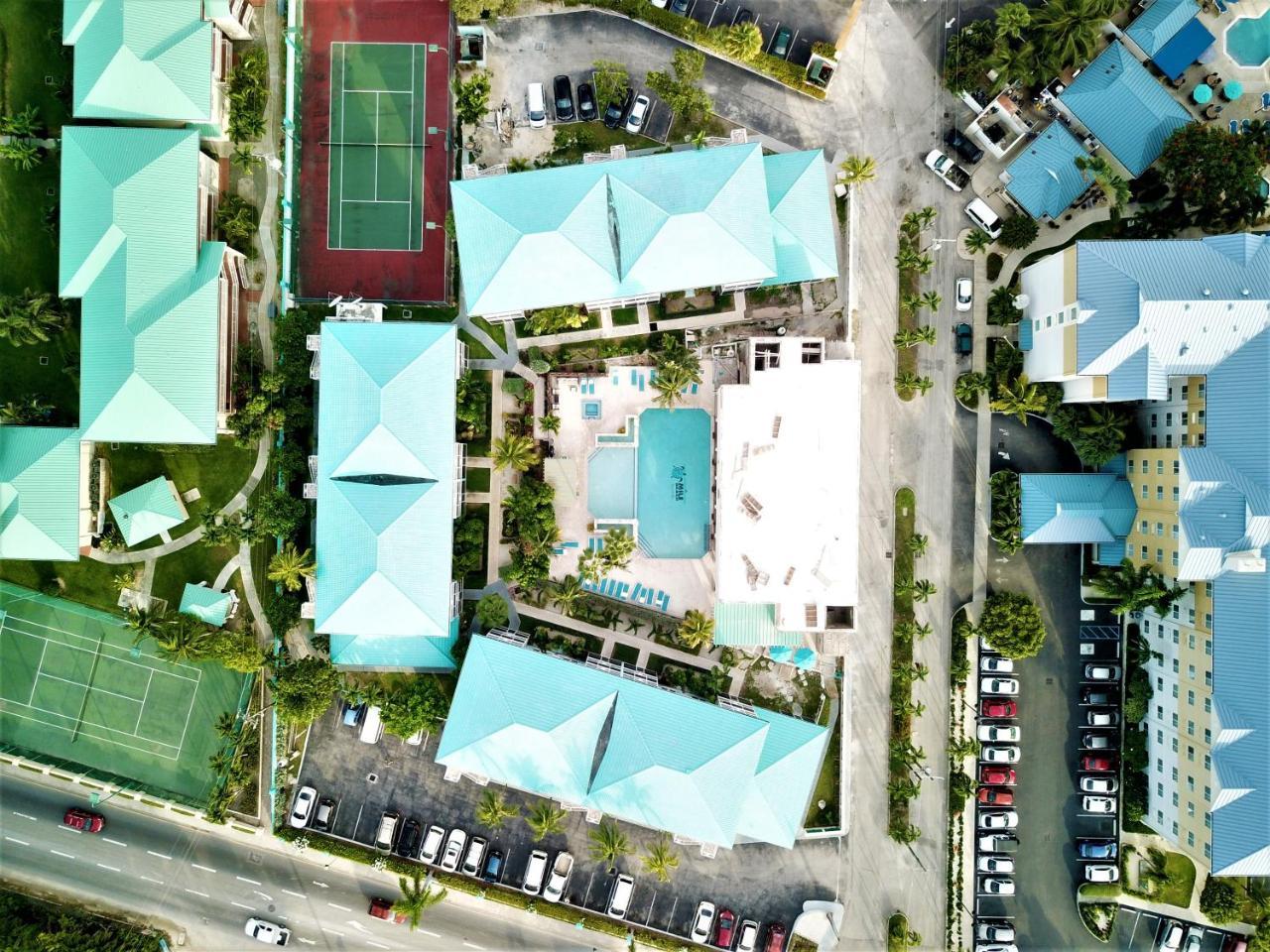 Seven Mile Beach Resort George Town Extérieur photo